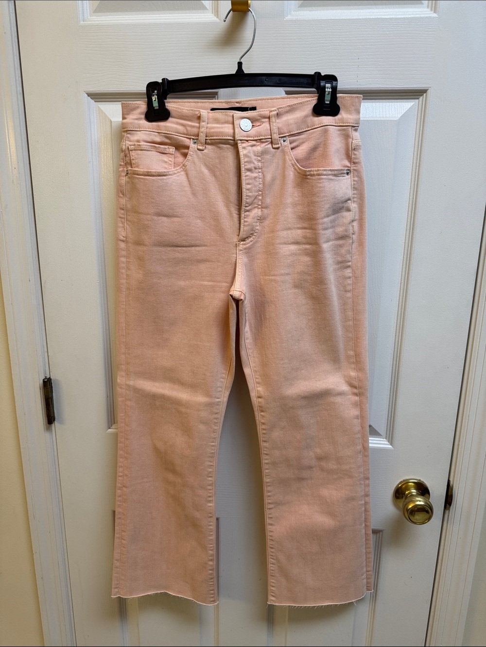 Express Peach-Pink Cropped Straight Jeans
